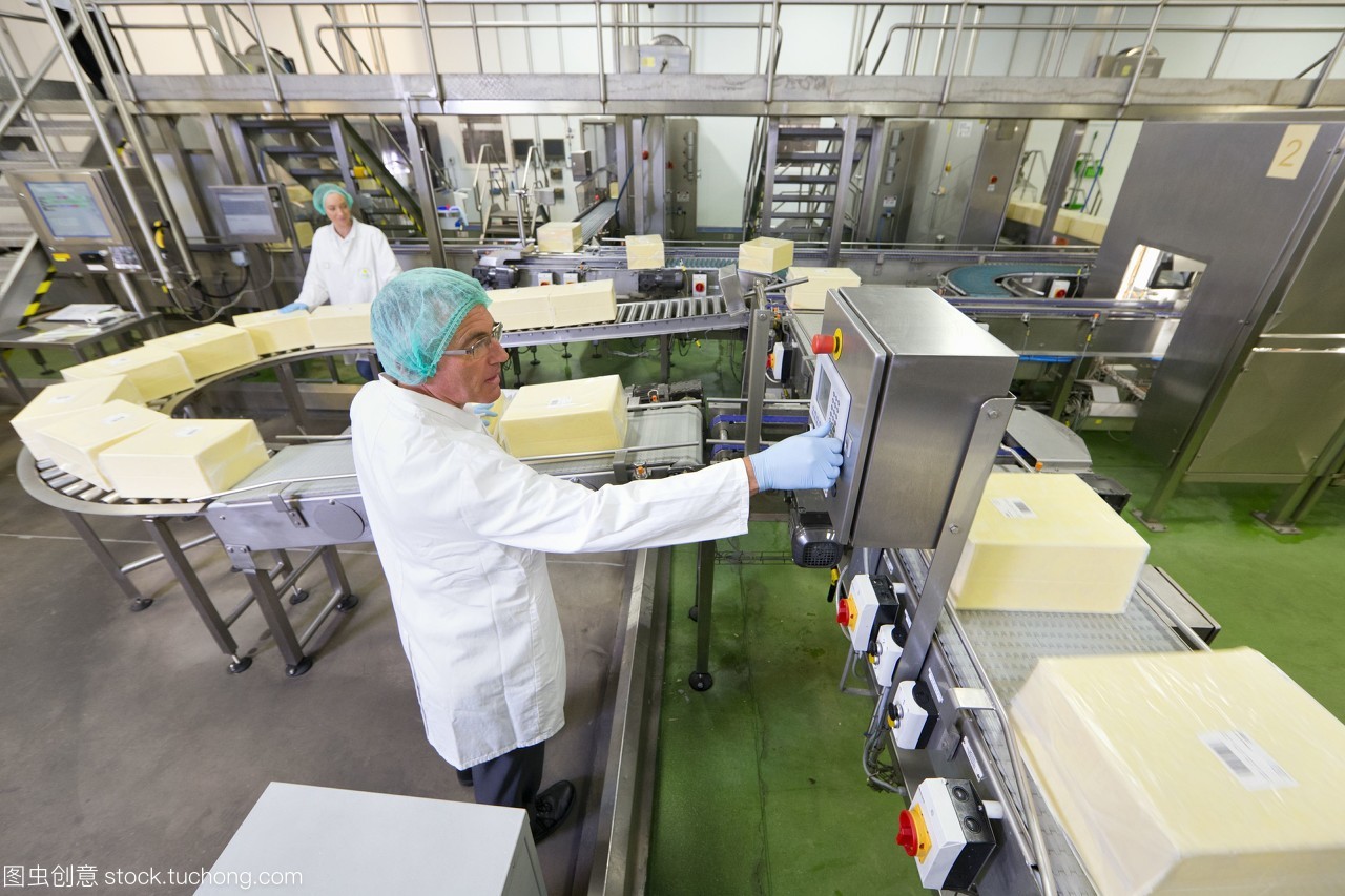 自動化浪潮中的堅守 從奶酪加工到壓鑄制品的生產(chǎn)線工人